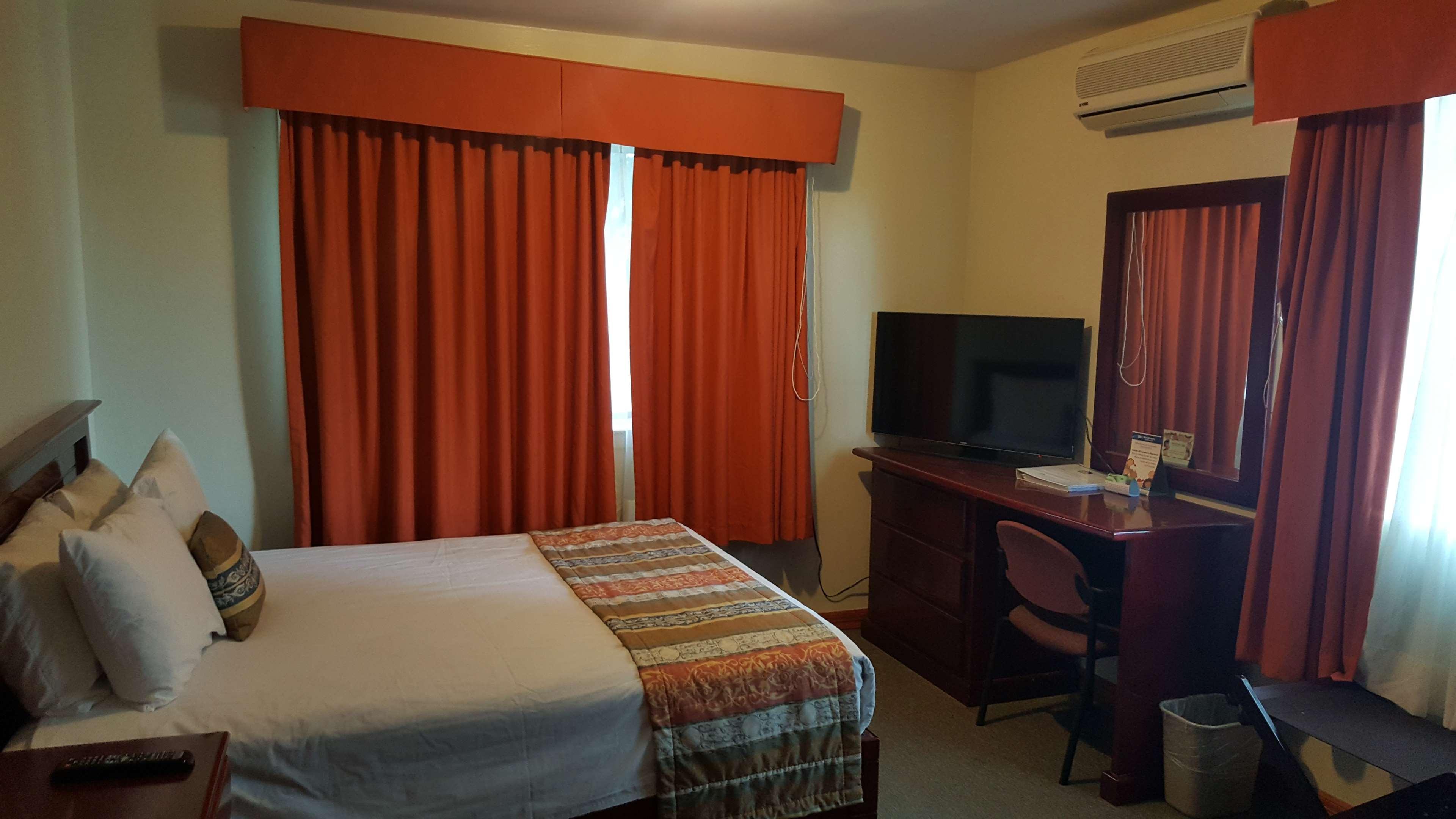 Best Western Bazarell Inn Montemorelos Dış mekan fotoğraf