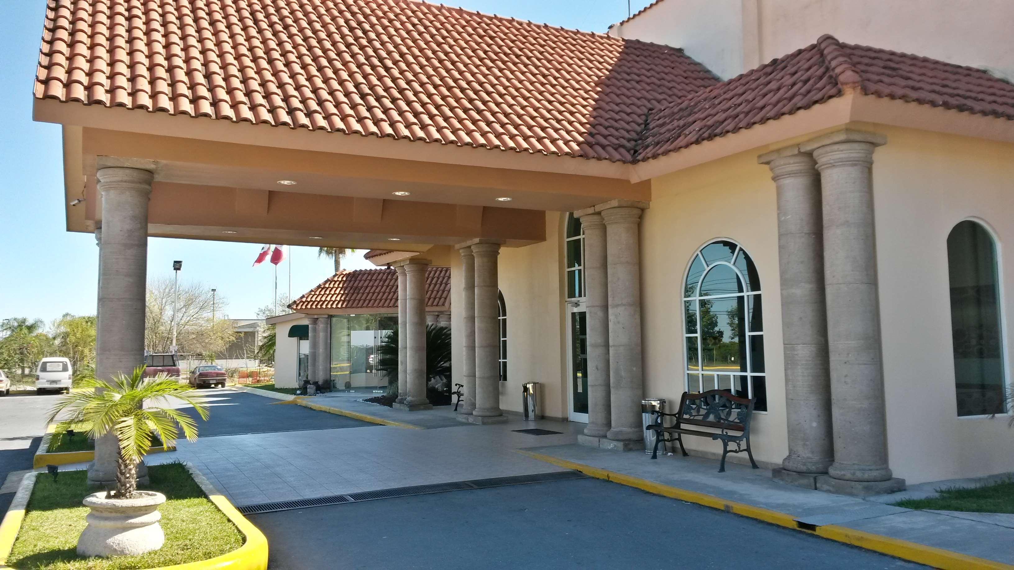 Best Western Bazarell Inn Montemorelos Dış mekan fotoğraf