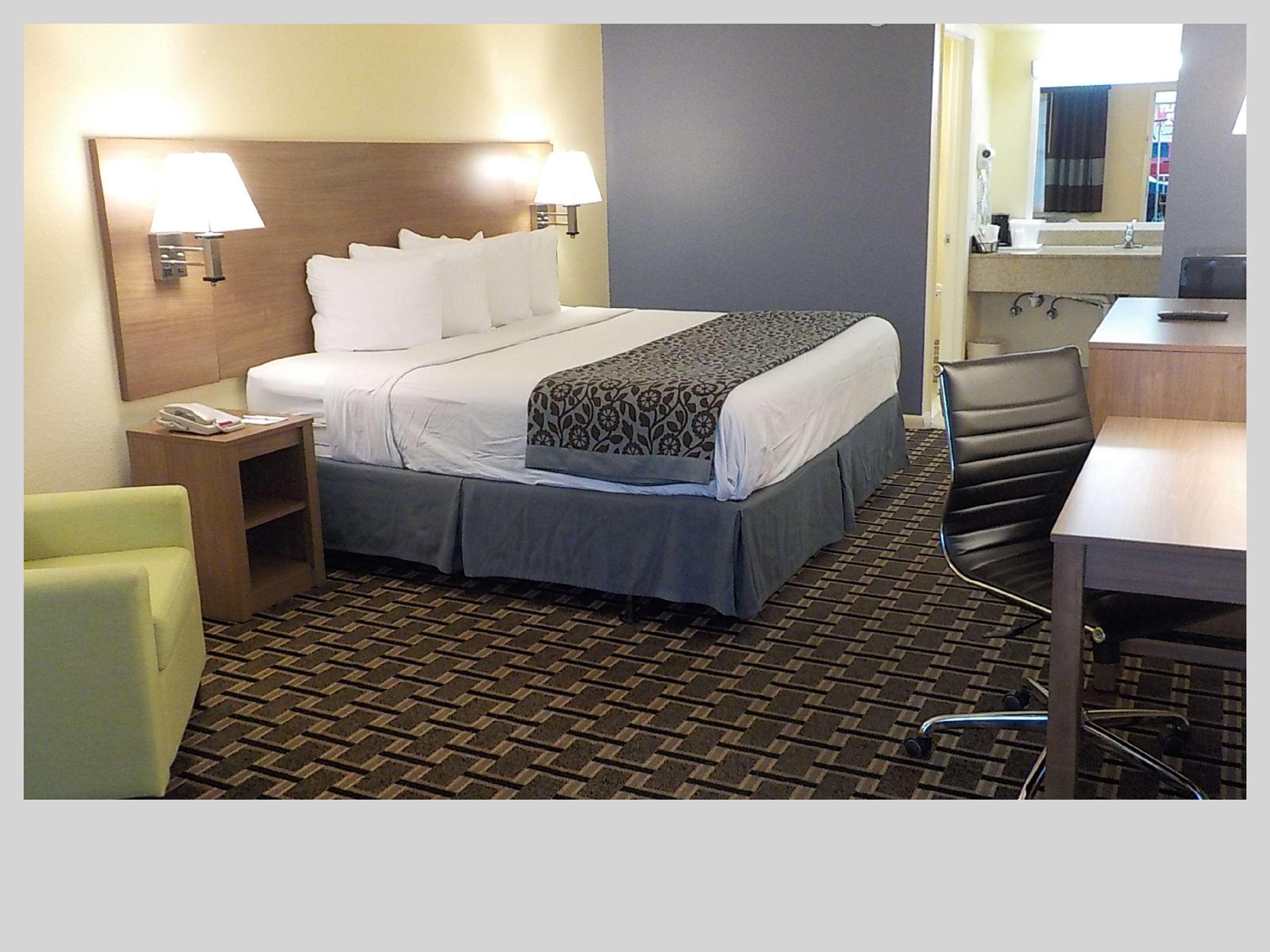 Best Western Bazarell Inn Montemorelos Dış mekan fotoğraf