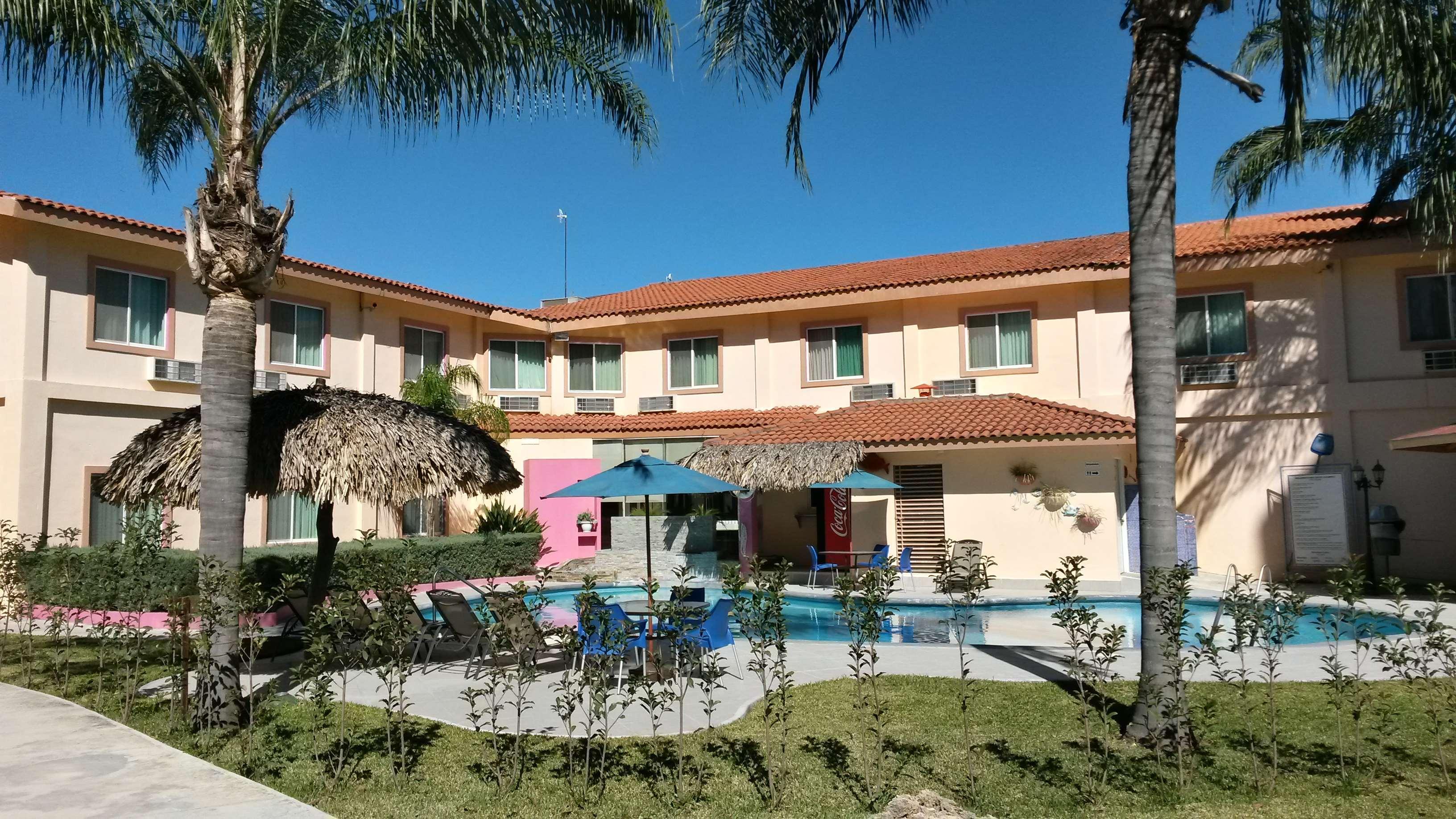 Best Western Bazarell Inn Montemorelos Dış mekan fotoğraf