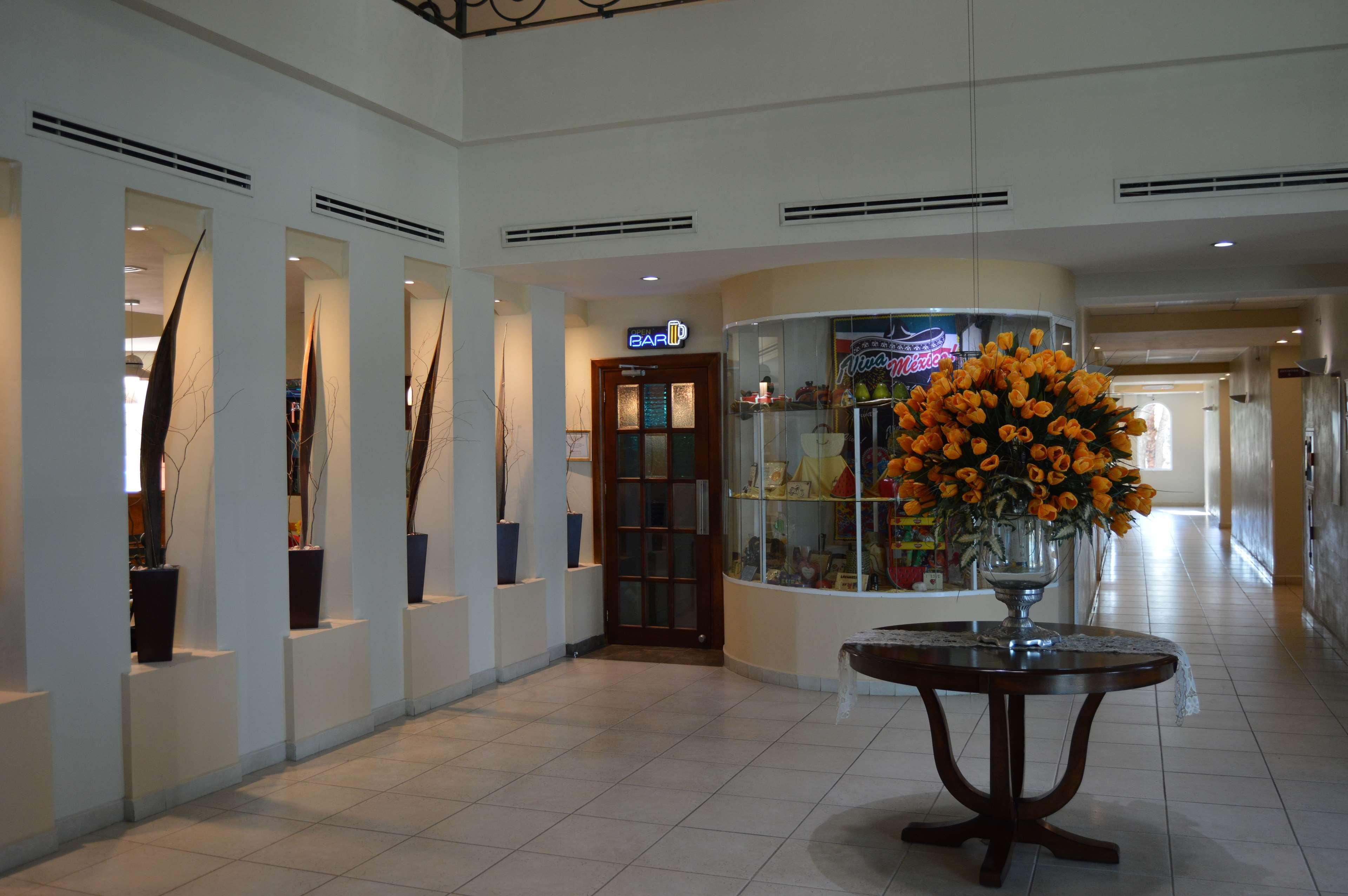 Best Western Bazarell Inn Montemorelos Dış mekan fotoğraf