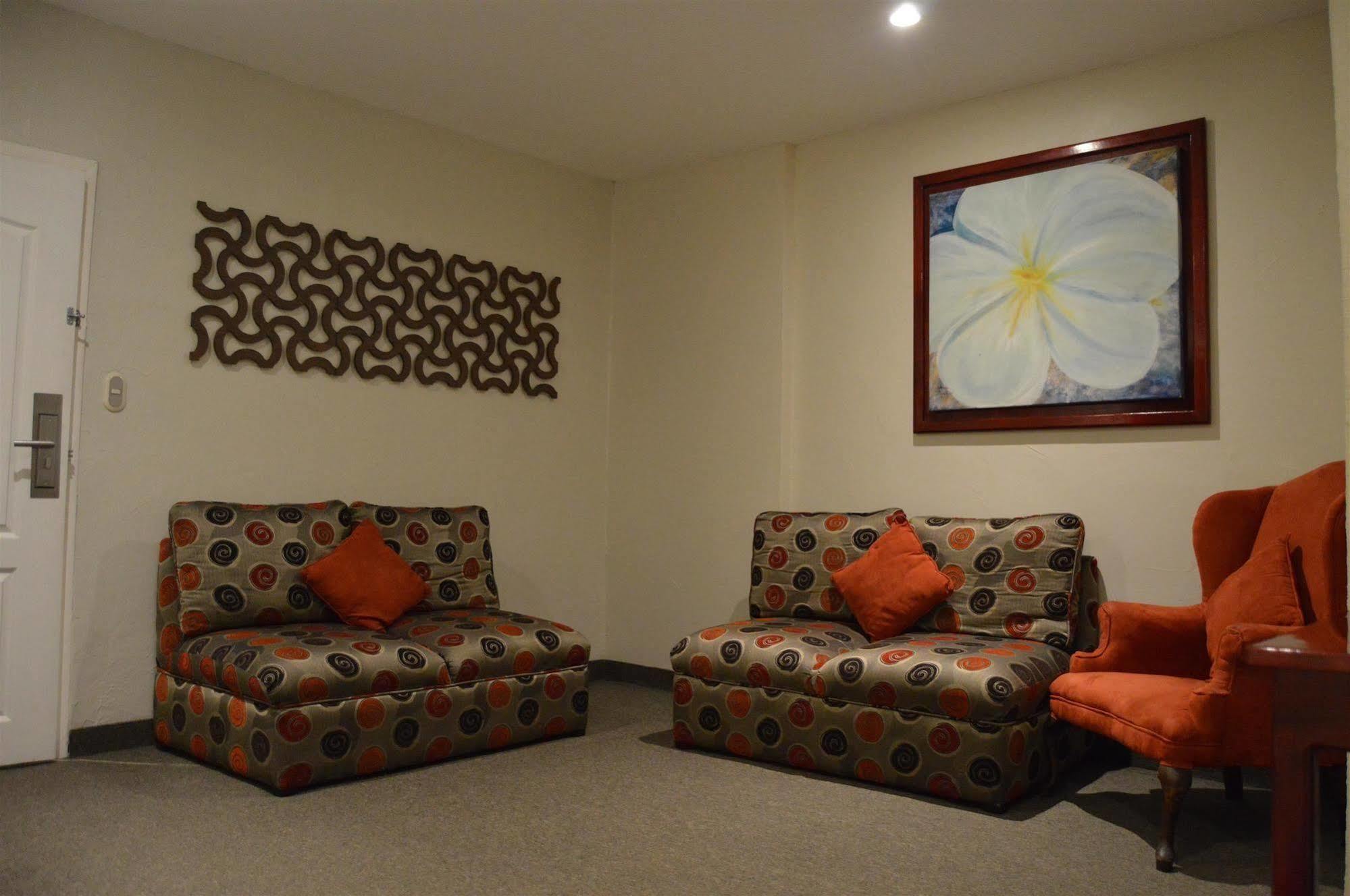 Best Western Bazarell Inn Montemorelos Dış mekan fotoğraf