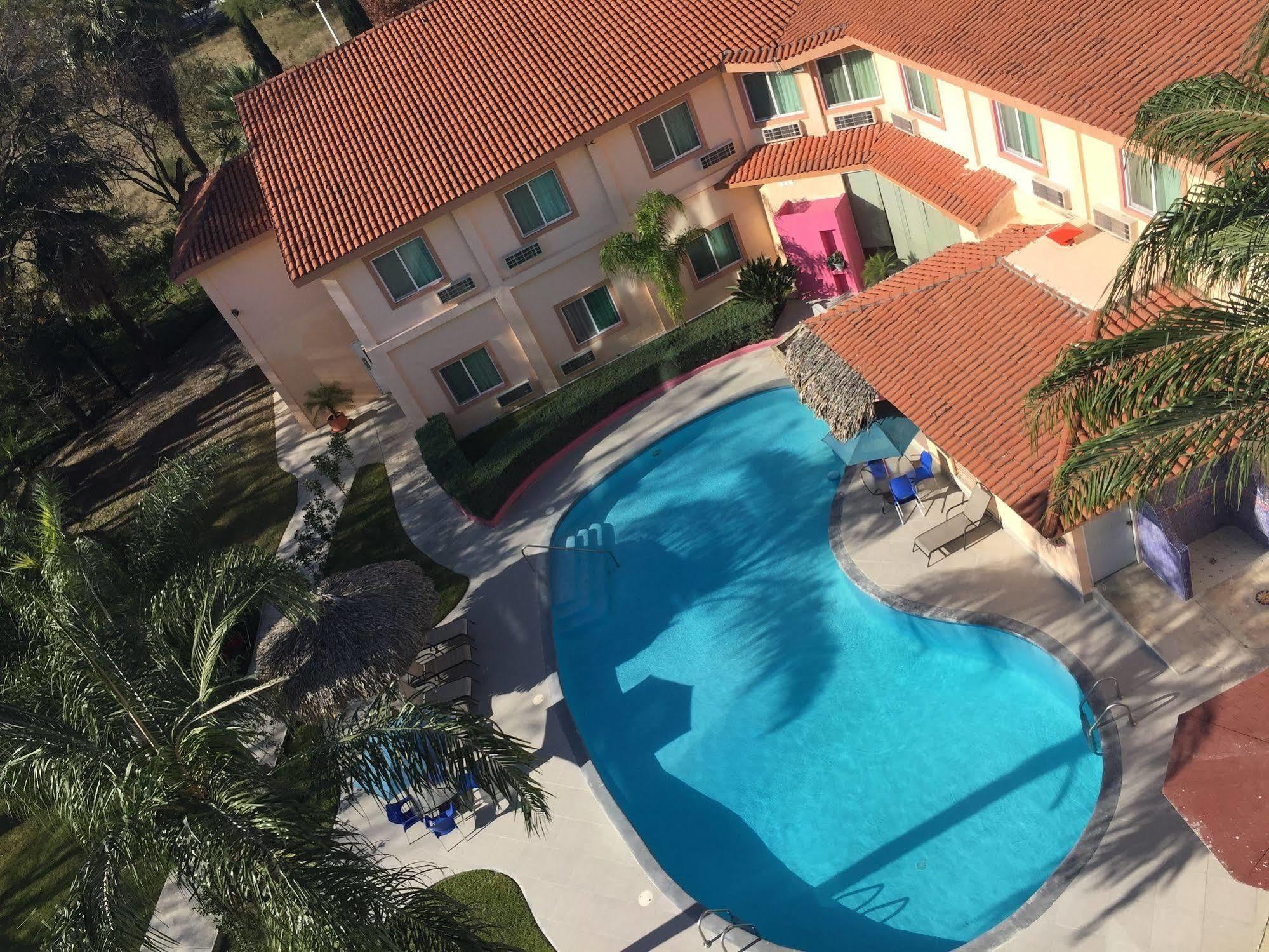 Best Western Bazarell Inn Montemorelos Dış mekan fotoğraf